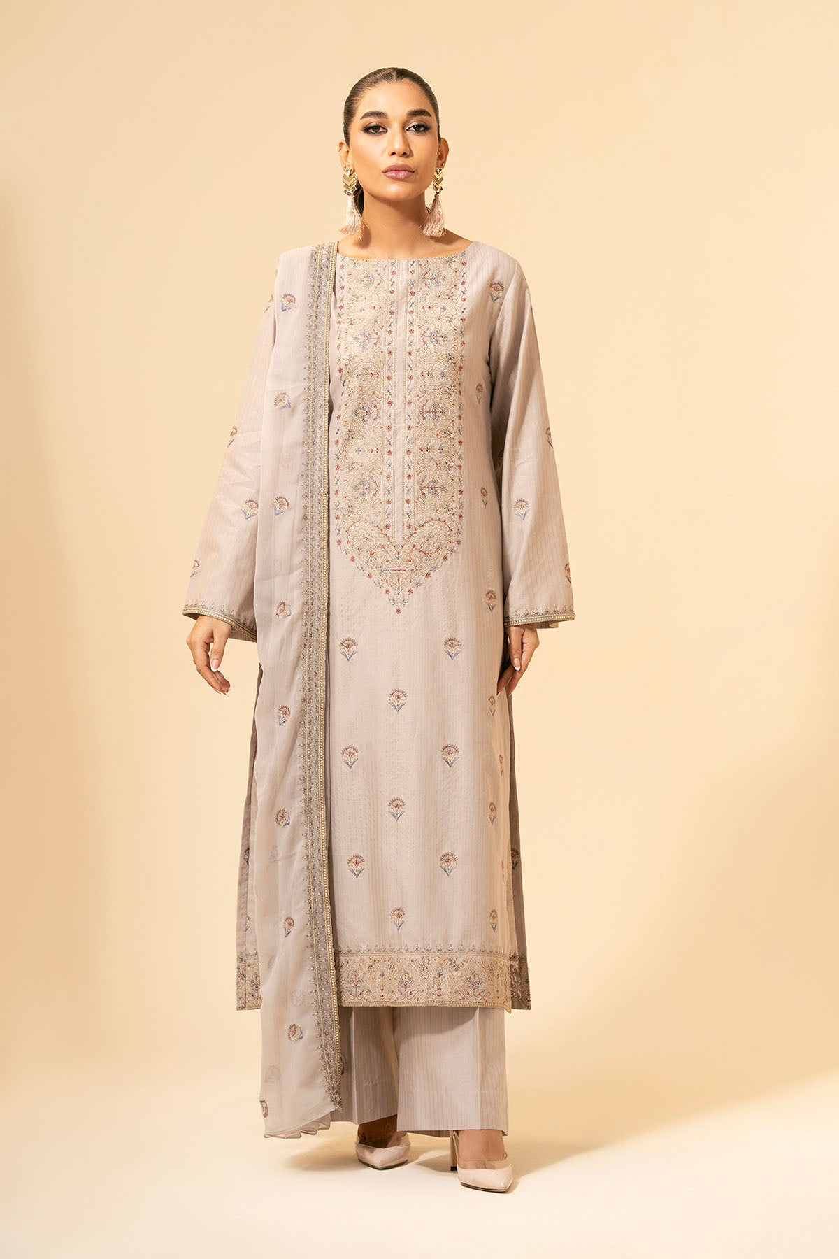 3 Piece Zari Jaqaurd Suit